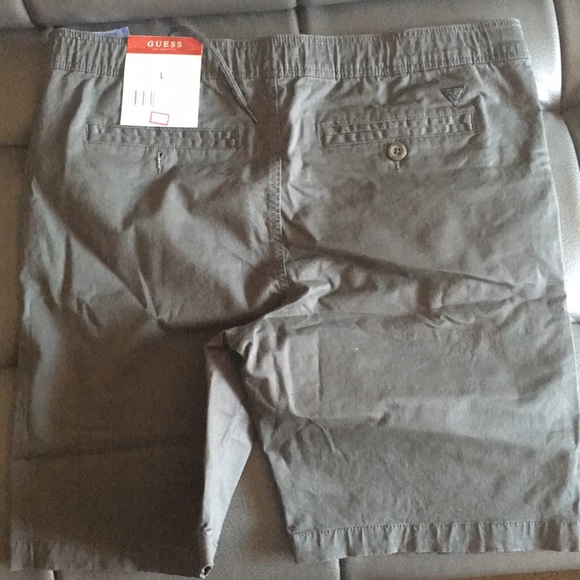 Shorts - Picture 2 of 3